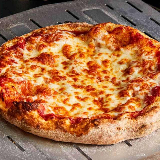 Tri Formage Pizza